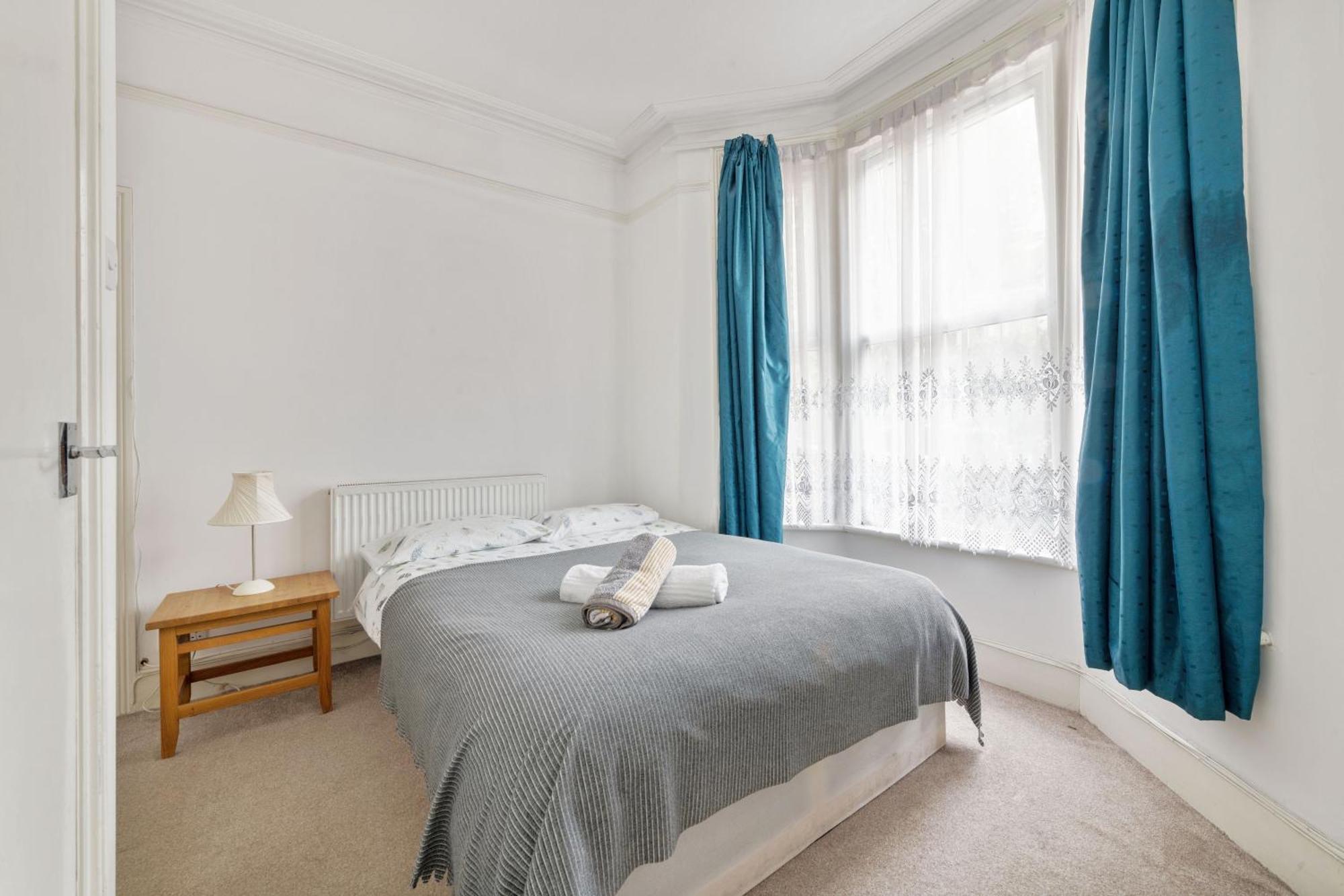 Calderon Road London