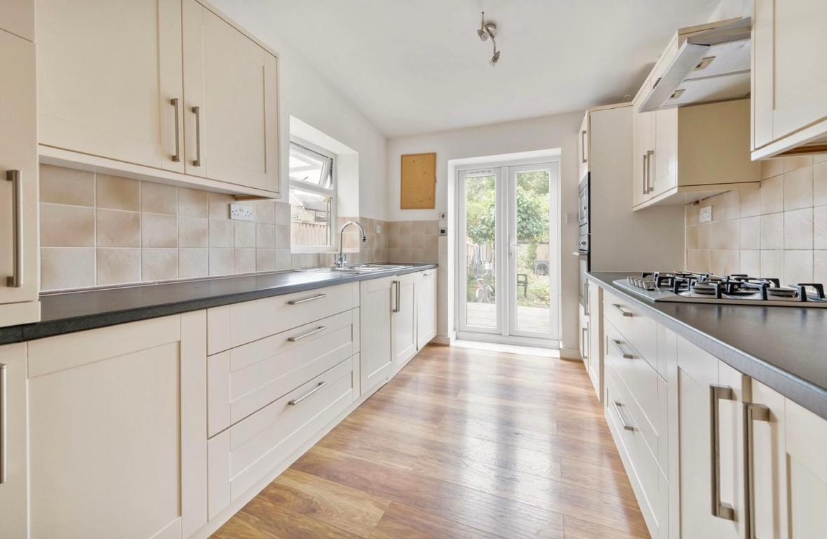 Calderon Road Homestay London